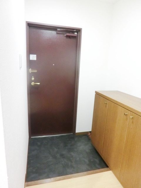 玄関　シューズボックス付き玄関