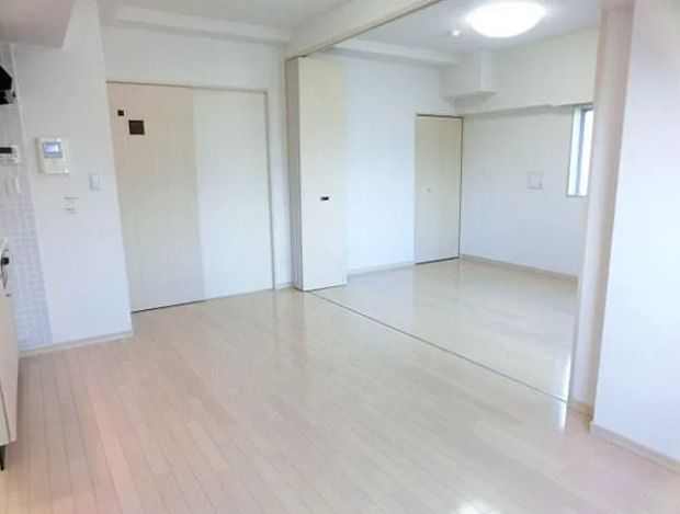 居室・リビング　同タイプ部屋　参考写真です