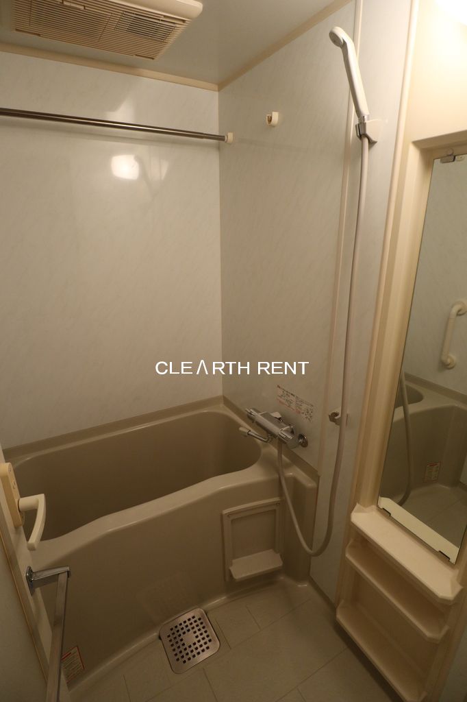 バス・シャワールーム　同タイプ別住戸写真となります。現況と異なる場合がございます。