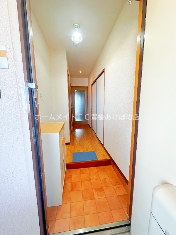 玄関　同型別部屋写真