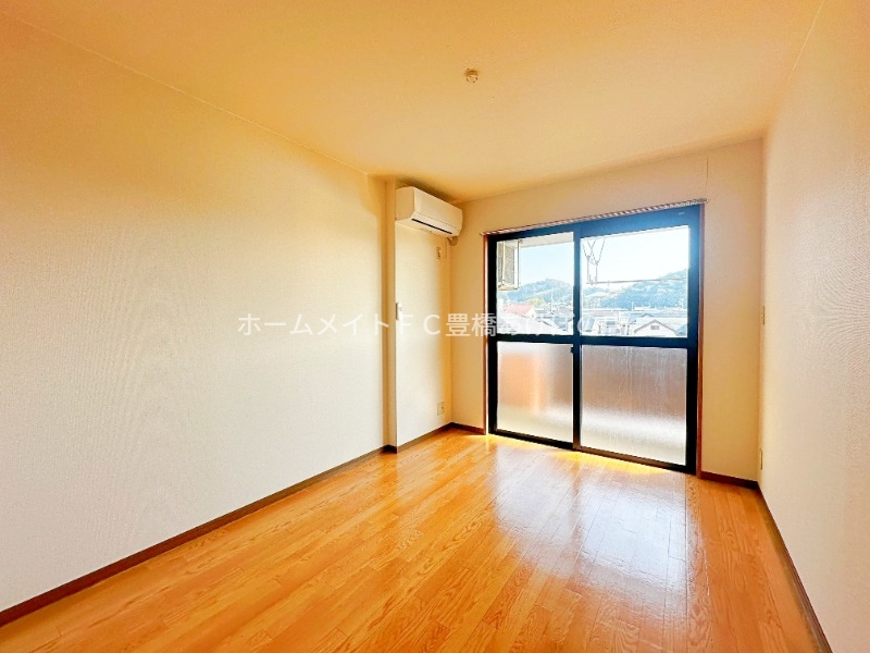 居室・リビング　同型別部屋写真