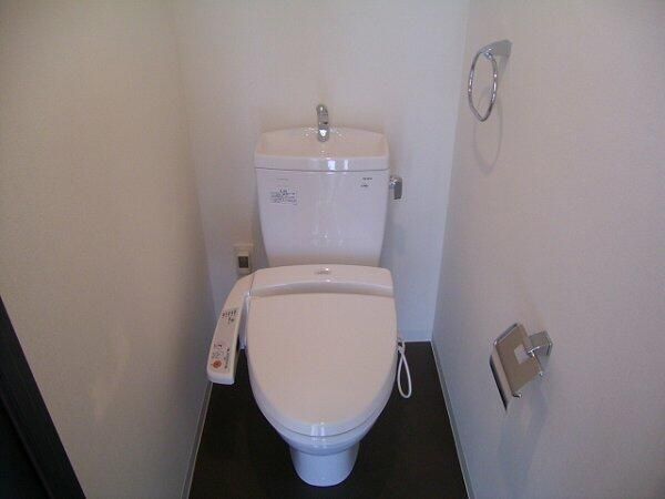 トイレ　落ち着いたトイレです