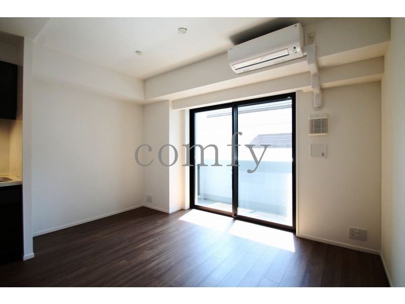 居室・リビング　日当りの良いリビングダイニング