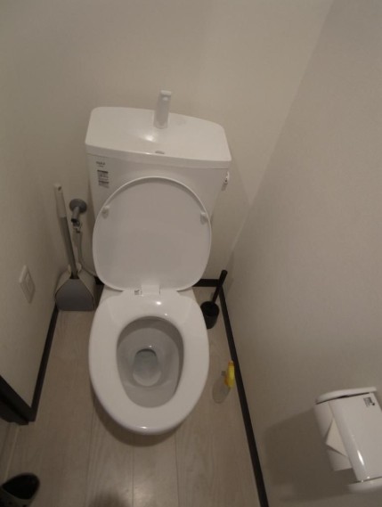 トイレ　※別部屋参考写真