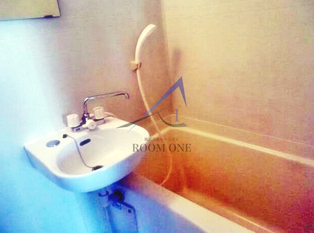 バス・シャワールーム　お風呂です。