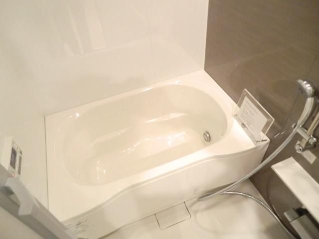 バス・シャワールーム　★追い焚きあります（オートバス機能）★