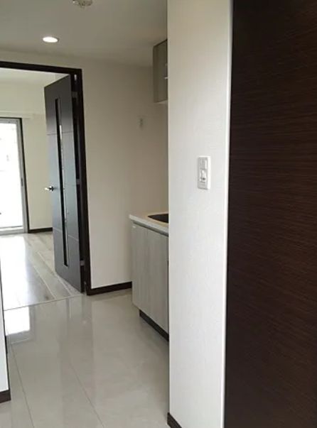 玄関　弊社は都内全域の物件が仲介手数料最大無料でご紹介可能です！