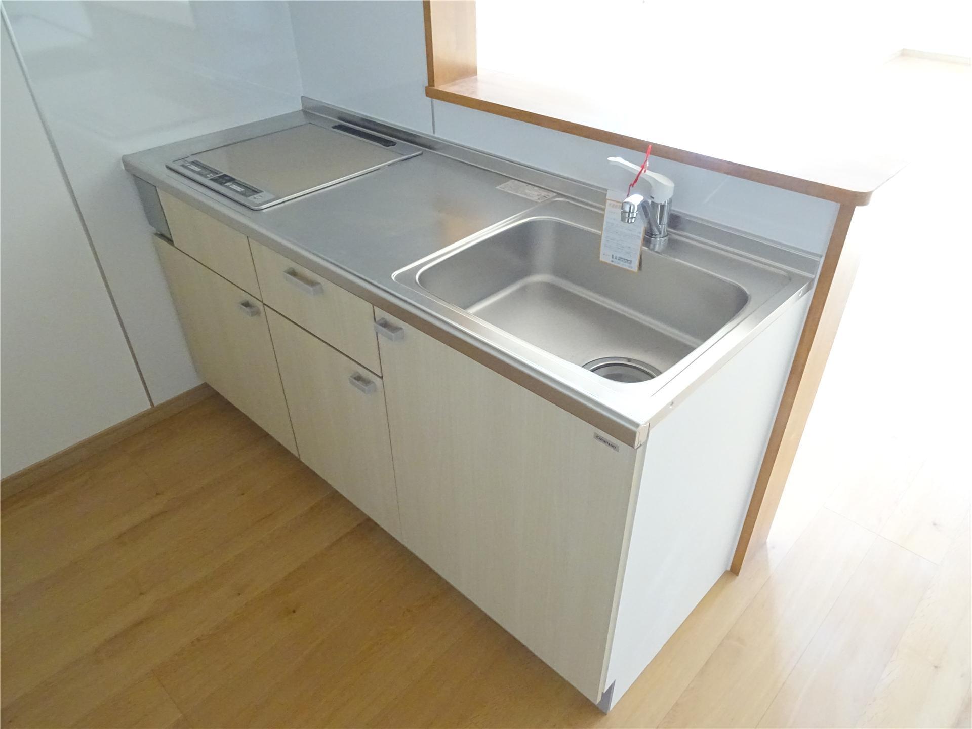 キッチン　システムキッチン（IH2口コンロ付）☆人気の対面式です♪