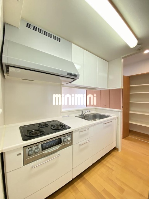 キッチン　同物件別室のイメージ写真