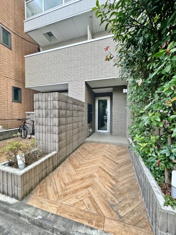 エントランス　「b’CASA川崎大師noi」