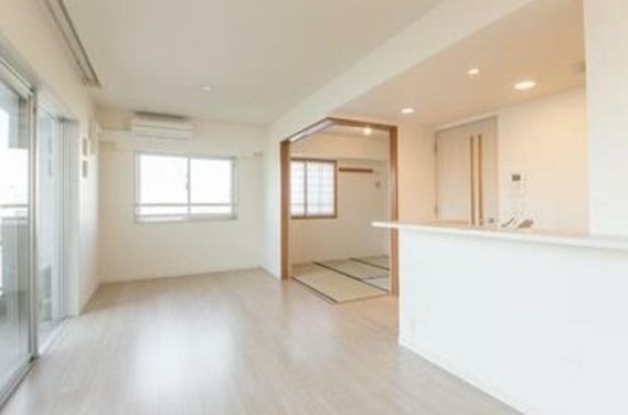 居室・リビング　写真は同タイプ住戸です。