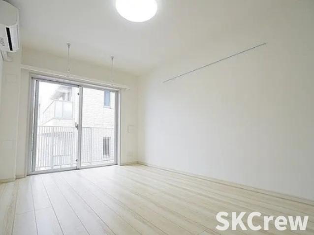 居室・リビング　別号室の写真です