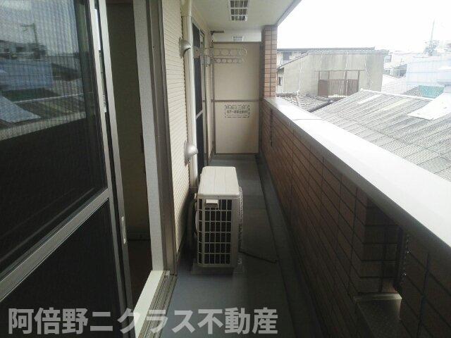 バルコニー　バルコニーがあります