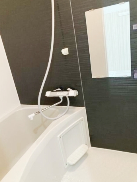 バス・シャワールーム　同仕様参考写真