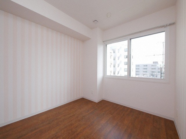 その他部屋・スペース　明るい日差しが入るお部屋です♪