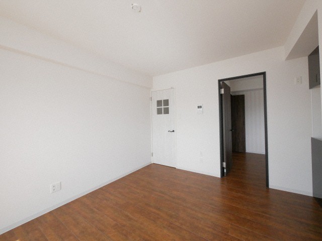 居室・リビング　開放的な空間です♪