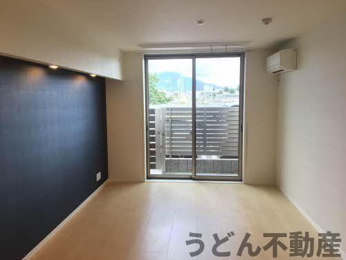 居室・リビング　うどん県のお部屋探しはうどん不動産へ うどんちゃんとLINE