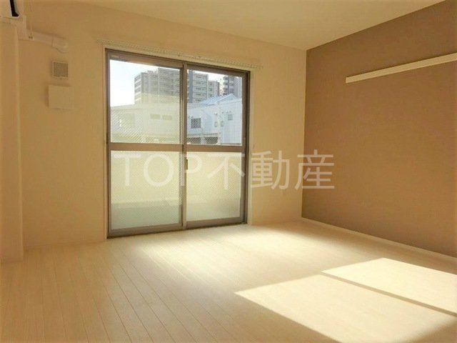 居室・リビング　物件画像