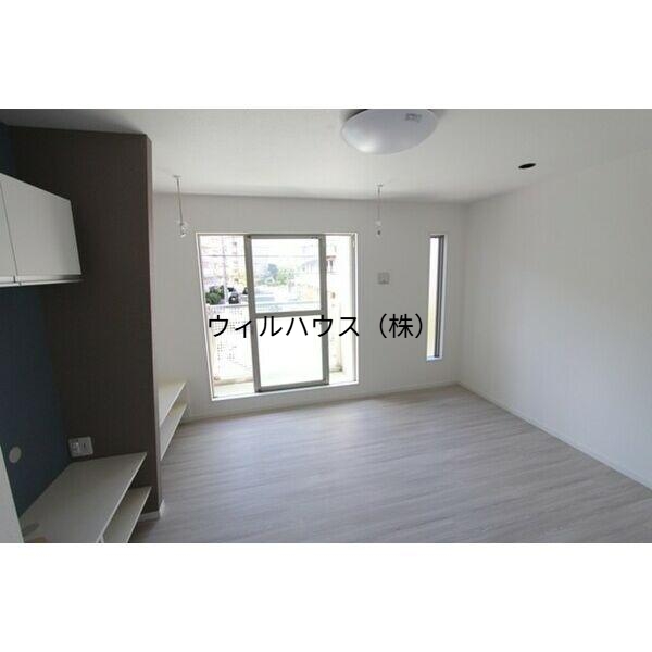 居室・リビング　室内きれいです！