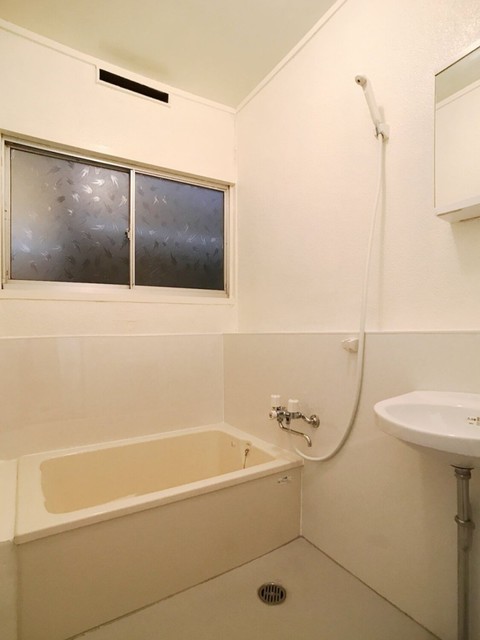 バス・シャワールーム　【浴室】浴室（現況優先）