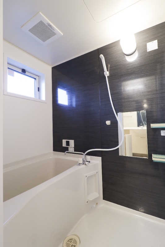 バス・シャワールーム　図面と現状に相違がある場合には現状を優先