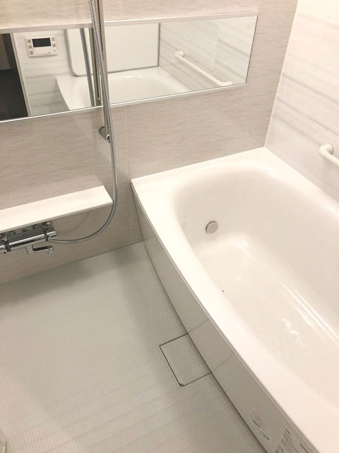 バス・シャワールーム　※写真は同タイプ住戸です。
