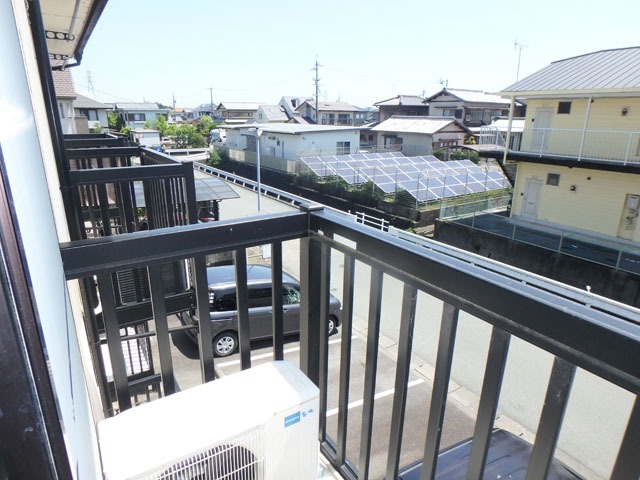 バルコニー　南東向きで日当たり良好☆