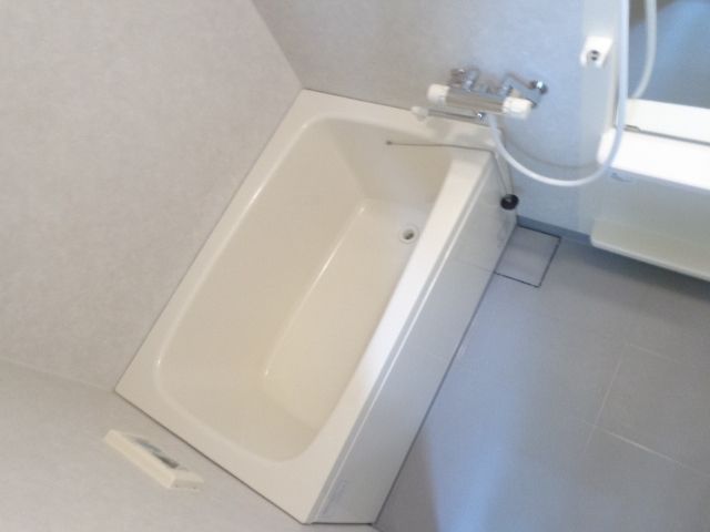 バス・シャワールーム　別部屋参考写真