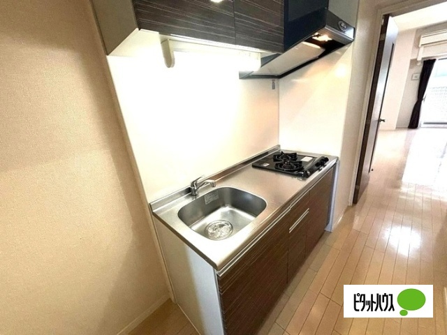 キッチン　同物件別部屋