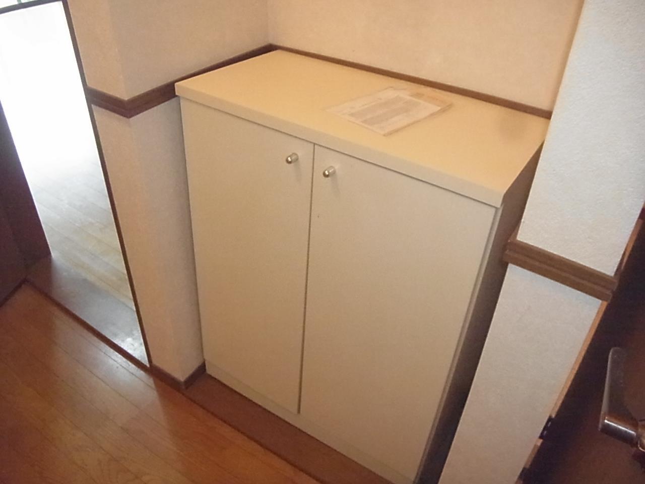 玄関　シューズボックスあります！