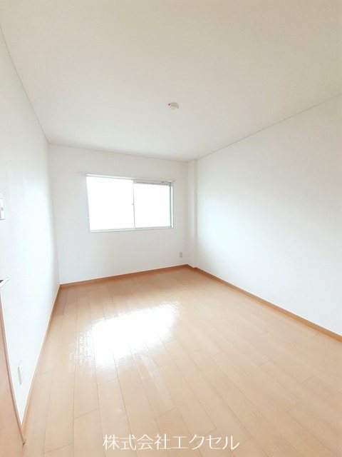 その他部屋・スペース　フローリングの室内です。