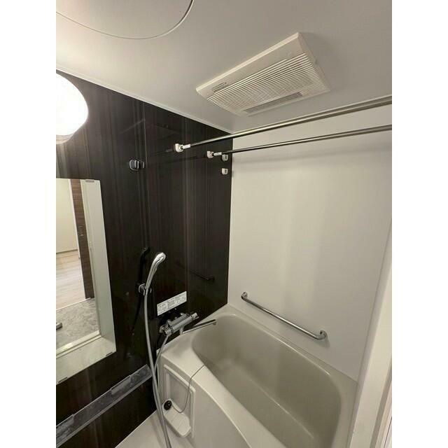 バス・シャワールーム　別部屋参考写真