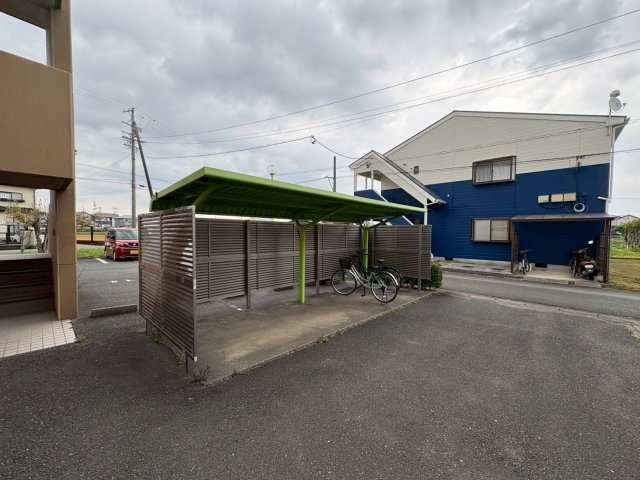 ロビー　共有スペース　自転車置き場掲載