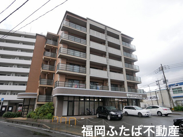 MAISON博多駅南の外観写真