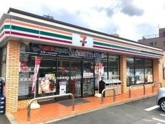 コンビニ　セブンイレブン名古屋高針３丁目店（コンビニ）まで140m