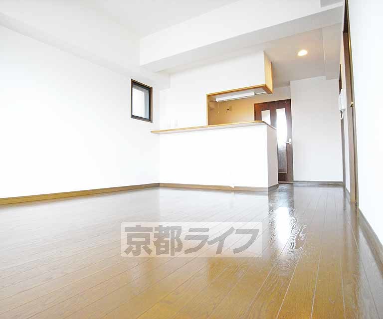 居室・リビング　広いリビングです。