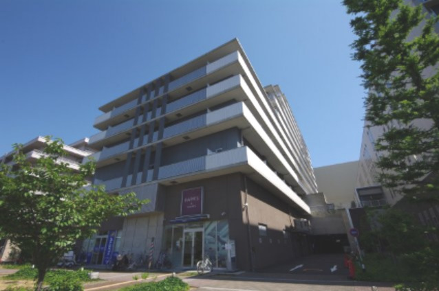 建物外観　エレベーター付きで重たい荷物も楽々♪