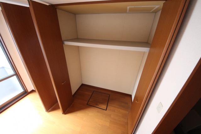 収納　同型タイプ