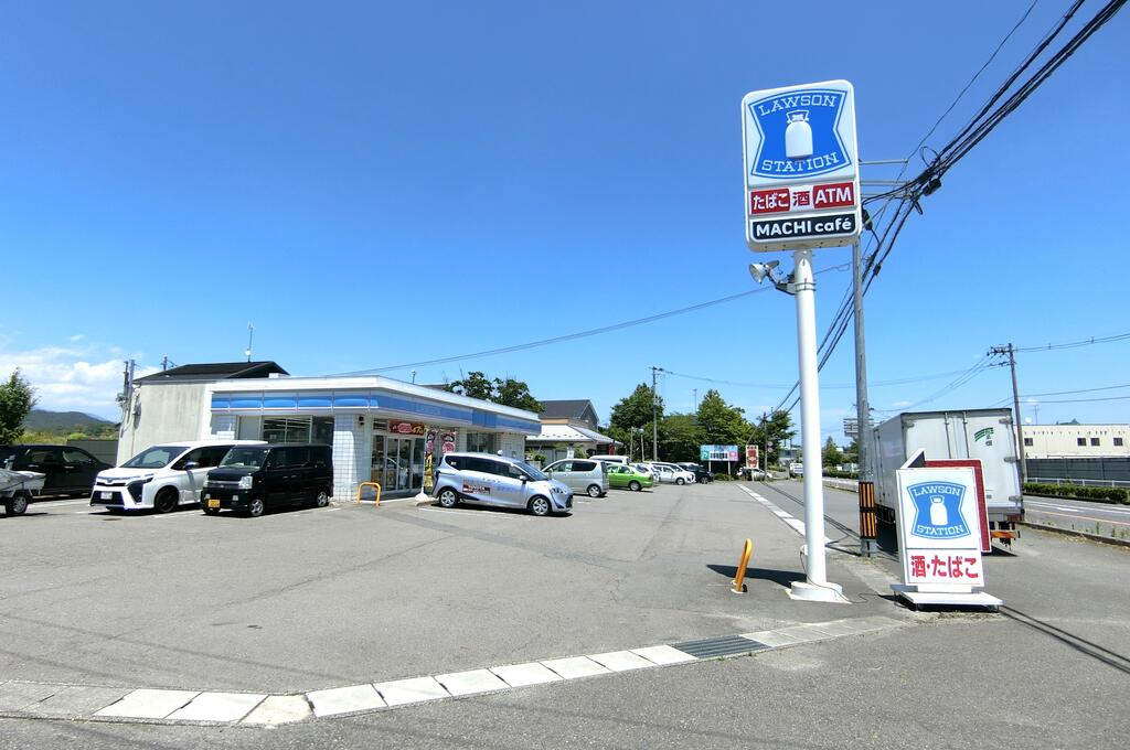 コンビニ　ローソン伊達保原町栄町店（コンビニ）まで256m