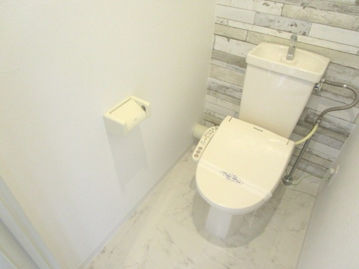トイレ　トイレは普通ですみません・・・。