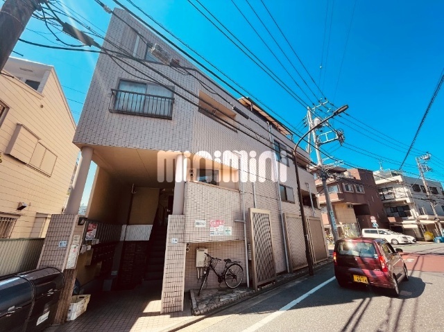 建物外観　マンションタイプの構造です