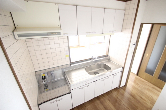 キッチン　＊参考別部屋写真になります。