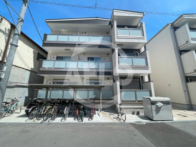 建物外観　メゾンルシーヌ矢田　外観