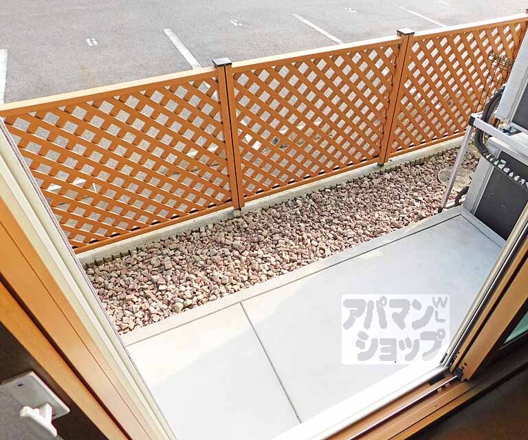 バルコニー　ウッドがやさしい雰囲気～！