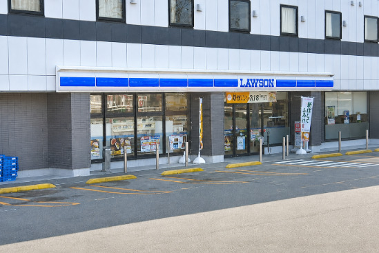 コンビニ　ローソン 裾野バイパス岩波店（コンビニ）まで261m
