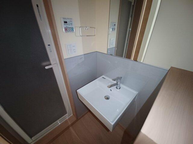 洗面設備　別部屋参考用写真