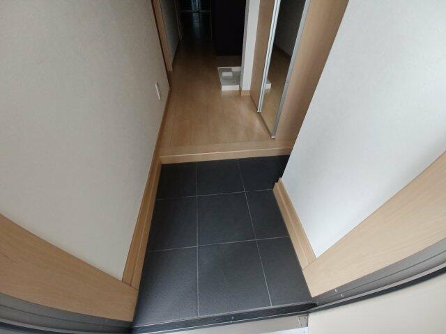 玄関　別部屋参考用写真