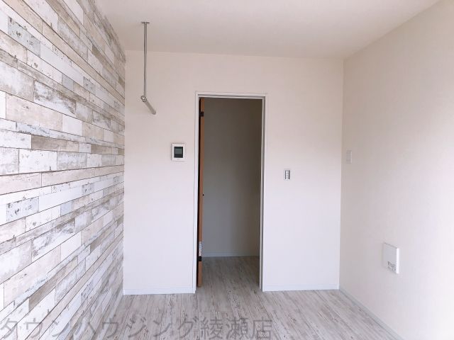 セキュリティ　モニター付きインターホン