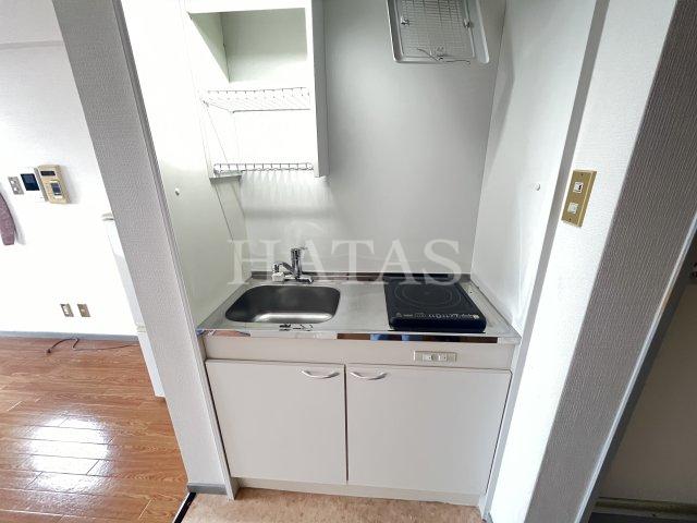キッチン　同物件別部屋です