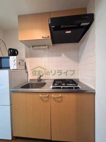 京王新線 初台駅 徒歩5分 8階建 築22年のキッチン写真
